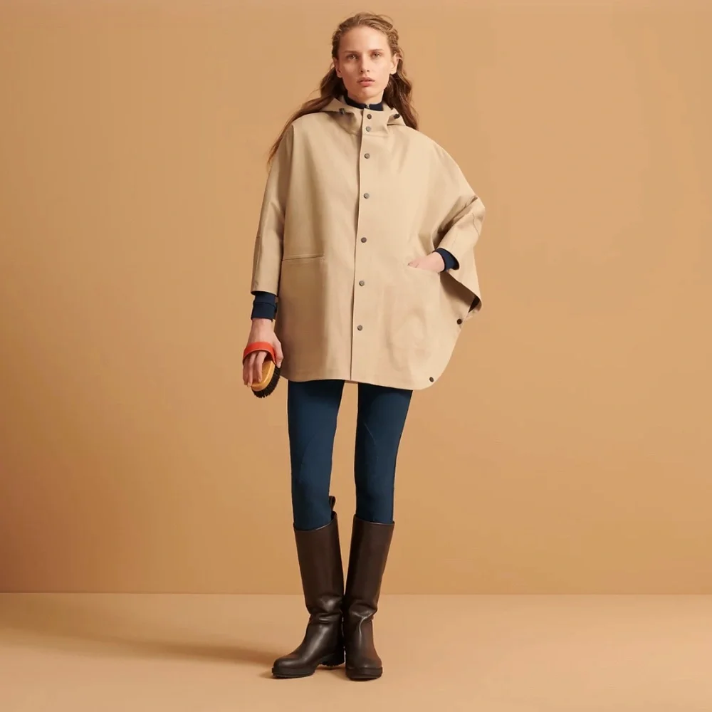 Hermes allure all-purpose cape 🧥 - Picture 4 of 6